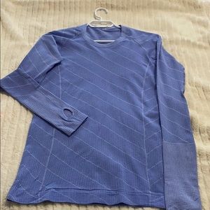 Lululemon top